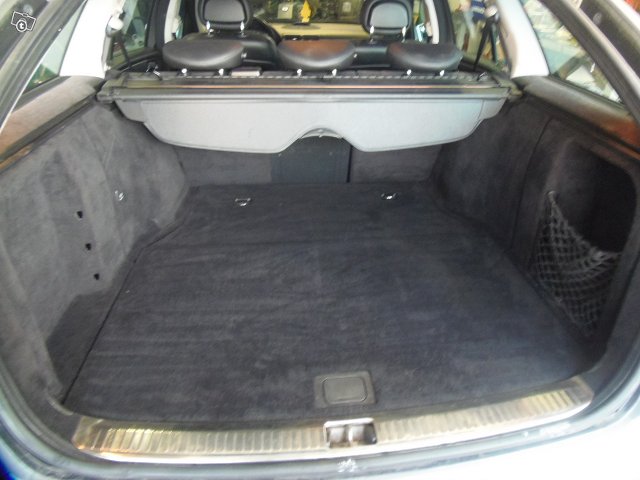 Mercedes-Benz C 320 10