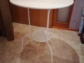 VARATTU Ikea metallinen pöytä, Pöydät ja tuolit, Sisustus ja huonekalut, Petäjävesi, Tori.fi VARATTU Ikea metallinen pöytä, Pöydät ja tuolit, Sisustus ja huonekalut, Petäjävesi, Tori.fi