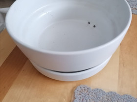Valkoinen kukkaruukku, Ruukut, kivet ja koristeet, Piha ja puutarha, Mäntsälä, Tori.fi Valkoinen kukkaruukku, Ruukut, kivet ja koristeet, Piha ja puutarha, Mäntsälä, Tori.fi