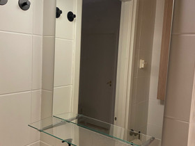 Kylpyhuoneen peili lasihyllyllä, Kylpyhuoneet, WC:t ja saunat, Rakennustarvikkeet ja työkalut, Helsinki, Tori.fi Kylpyhuoneen peili lasihyllyllä, Kylpyhuoneet, WC:t ja saunat, Rakennustarvikkeet ja työkalut, Helsinki, Tori.fi