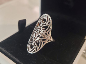 Thomas Sabo hopeasormus, Kellot ja korut, Asusteet ja kellot, Kempele, Tori.fi Thomas Sabo hopeasormus, Kellot ja korut, Asusteet ja kellot, Kempele, Tori.fi