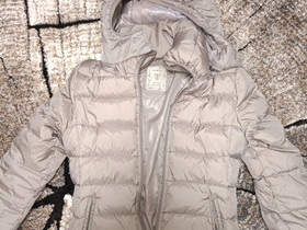 Guess untuvatakki 38, Vaatteet ja kengät, Savonlinna, Tori.fi Guess untuvatakki 38, Vaatteet ja kengät, Savonlinna, Tori.fi