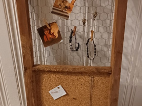 Vanhasta ikkunasta teline, Sisustustavarat, Sisustus ja huonekalut, Ranua, Tori.fi Vanhasta ikkunasta teline, Sisustustavarat, Sisustus ja huonekalut, Ranua, Tori.fi
