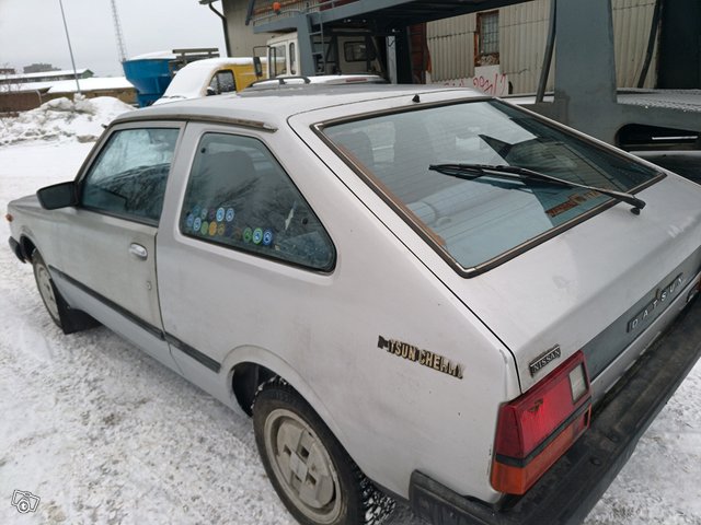 Nissan Cherry 3