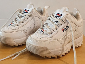 Fila valkoiset lenkkarit 24, Lastenvaatteet ja kengät, Helsinki, Tori.fi Fila valkoiset lenkkarit 24, Lastenvaatteet ja kengät, Helsinki, Tori.fi