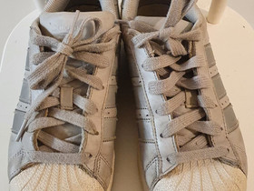 Adidas Superstar 36 2/3 harmaa/hopea, Lastenvaatteet ja kengät, Helsinki, Tori.fi Adidas Superstar 36 2/3 harmaa/hopea, Lastenvaatteet ja kengät, Helsinki, Tori.fi