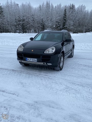 Porsche Cayenne 1