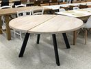 Iso pyöreä puinen pöytä 160cm vaalea tammi