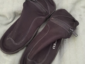 Uimatossut 38, Uinti ja sukellus, Urheilu ja ulkoilu, Kokemäki, Tori.fi Uimatossut 38, Uinti ja sukellus, Urheilu ja ulkoilu, Kokemäki, Tori.fi