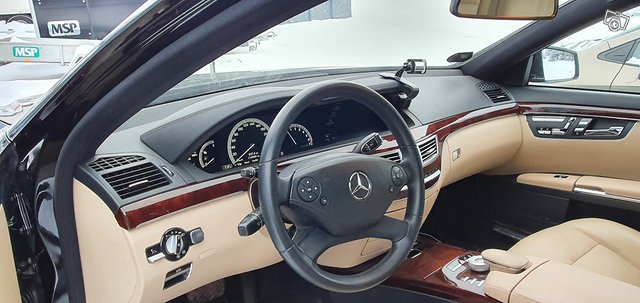 Mercedes-Benz S 500 3