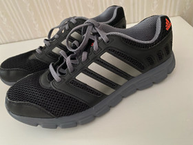 Adidas juoksulenkkarit koko 41, Juoksu ja lenkkeily, Urheilu ja ulkoilu, Pori, Tori.fi Adidas juoksulenkkarit koko 41, Juoksu ja lenkkeily, Urheilu ja ulkoilu, Pori, Tori.fi