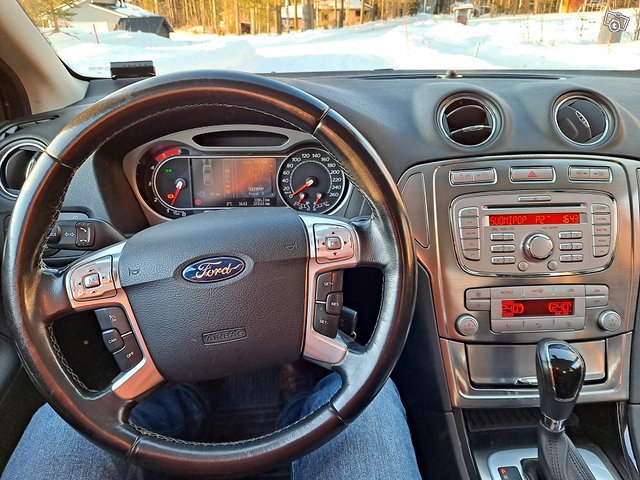 Ford Mondeo 10