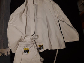 Karate puku koko 130, Kamppailulajit, Urheilu ja ulkoilu, Riihimäki, Tori.fi Karate puku koko 130, Kamppailulajit, Urheilu ja ulkoilu, Riihimäki, Tori.fi
