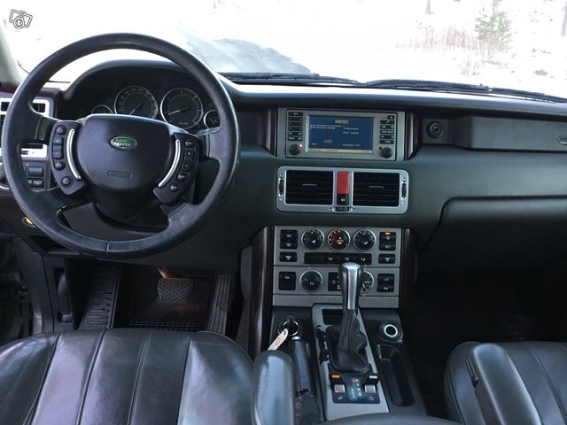 Land Rover Range Rover 11