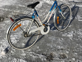 Adler poikien 3-vaihteinen pyörä, Muut pyörät, Polkupyörät ja pyöräily, Mikkeli, Tori.fi Adler poikien 3-vaihteinen pyörä, Muut pyörät, Polkupyörät ja pyöräily, Mikkeli, Tori.fi