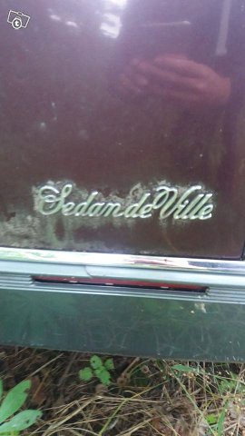 Cadillac De Ville 2