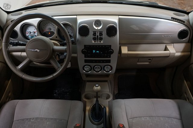 Chrysler PT Cruiser 9