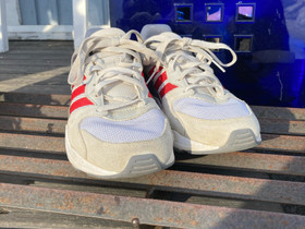 Adidas tennarit, Vaatteet ja kengät, Liminka, Tori.fi Adidas tennarit, Vaatteet ja kengät, Liminka, Tori.fi