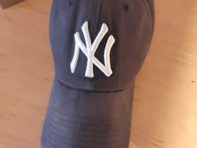 New York Yankees lippis, Laukut ja hatut, Asusteet ja kellot, Hollola, Tori.fi New York Yankees lippis, Laukut ja hatut, Asusteet ja kellot, Hollola, Tori.fi