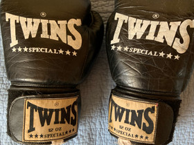 Twins nyrkkeilyhanskat, Kamppailulajit, Urheilu ja ulkoilu, Iitti, Tori.fi Twins nyrkkeilyhanskat, Kamppailulajit, Urheilu ja ulkoilu, Iitti, Tori.fi