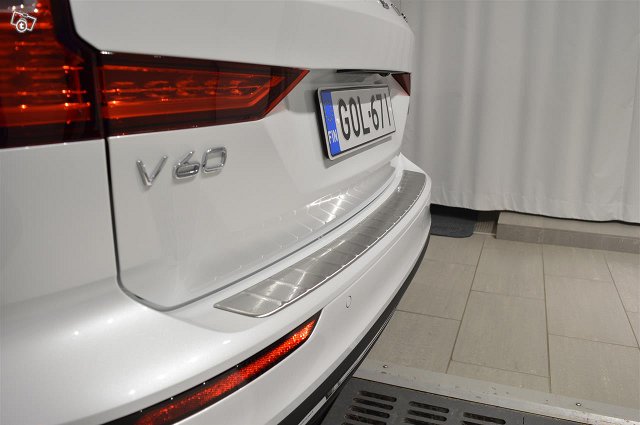 Volvo V60 8
