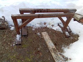 Kestävät rautapukit 120x50, Maatalous, Vaala, Tori.fi Kestävät rautapukit 120x50, Maatalous, Vaala, Tori.fi