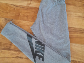 Nike urheilu legginssit koko xs, Vaatteet ja kengät, Oulu, Tori.fi Nike urheilu legginssit koko xs, Vaatteet ja kengät, Oulu, Tori.fi