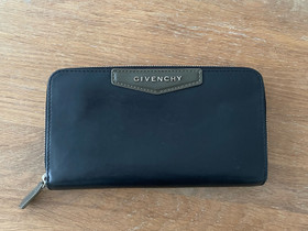 Givenchy lompakko, Muut asusteet, Asusteet ja kellot, Kangasala, Tori.fi Givenchy lompakko, Muut asusteet, Asusteet ja kellot, Kangasala, Tori.fi