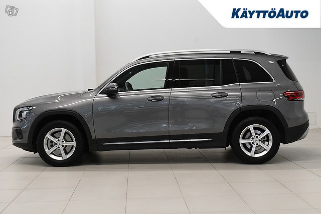 MERCEDES-BENZ GLB 2