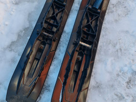 Pilot 7.4 sukset, Moottorikelkan varaosat ja tarvikkeet, Mototarvikkeet ja varaosat, Rovaniemi, Tori.fi Pilot 7.4 sukset, Moottorikelkan varaosat ja tarvikkeet, Mototarvikkeet ja varaosat, Rovaniemi, Tori.fi