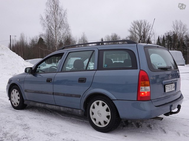 Opel ASTRA 4