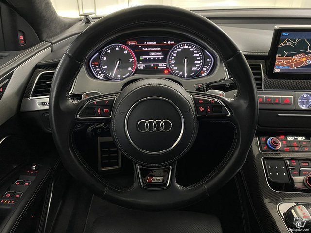 Audi S8 17