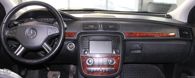 Mercedes-Benz R 15
