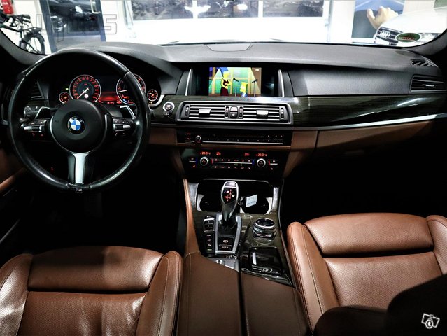 BMW M550d 12