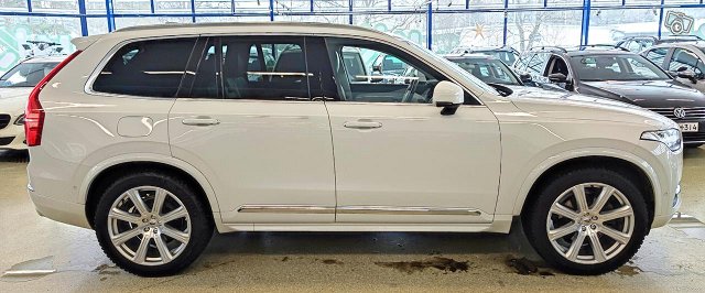 Volvo XC90 6