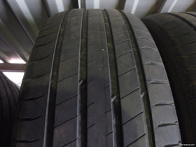 Yksi Michelin 235/60R18 kesrengas halvalla, Renkaat ja vanteet, Pori, Tori.fi