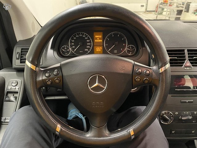Mercedes-Benz A 11