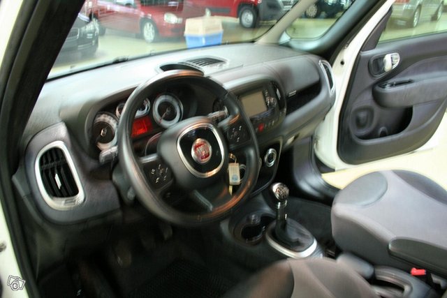 Fiat 500L 6
