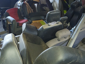Penkki Mopoautoon, Mopoauton varaosat ja tarvikkeet, Mototarvikkeet ja varaosat, Hyvinkää, Tori.fi Penkki Mopoautoon, Mopoauton varaosat ja tarvikkeet, Mototarvikkeet ja varaosat, Hyvinkää, Tori.fi