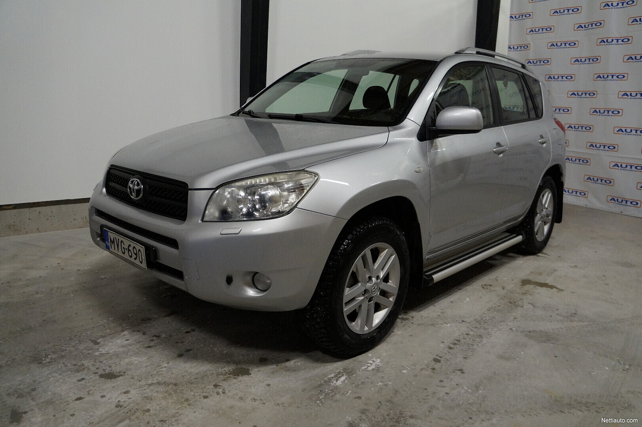 toyota rav4 bensiini