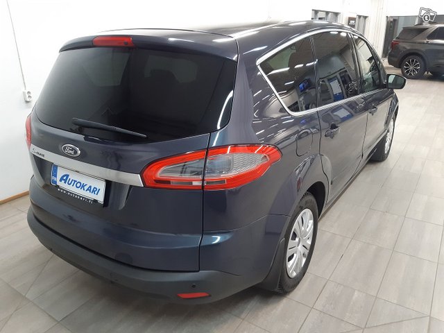 FORD S-MAX 4