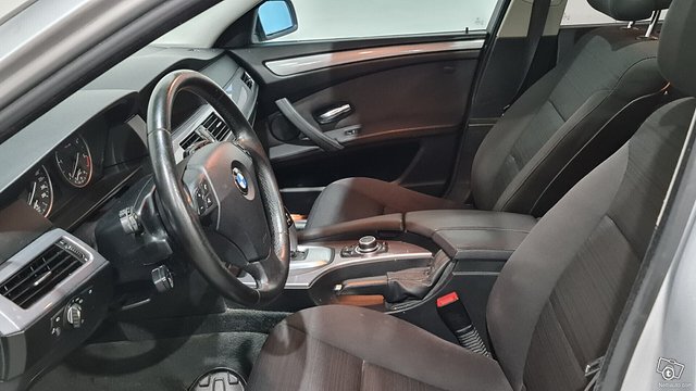 BMW 525 7
