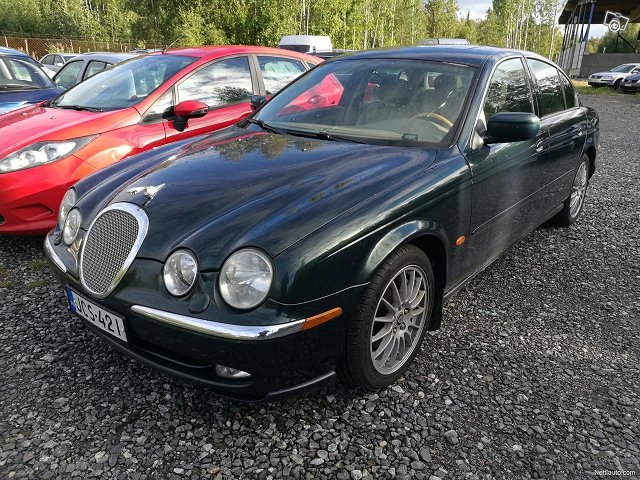 Jaguar S-Type 6