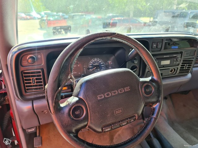 Dodge Ram 2500 10