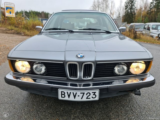 BMW 733 9