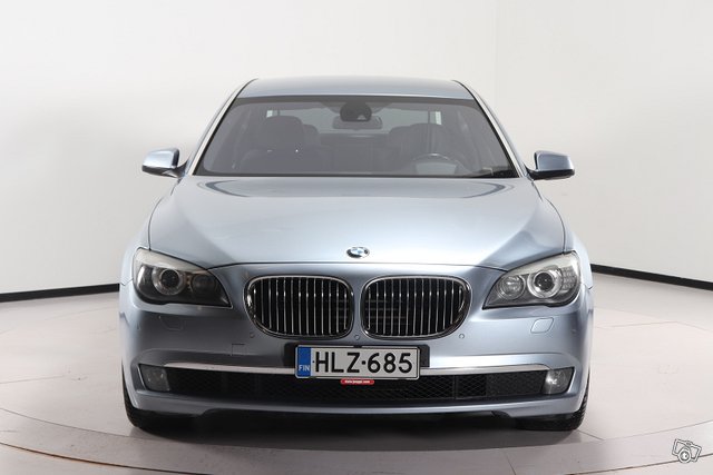 BMW 7-SARJA 2