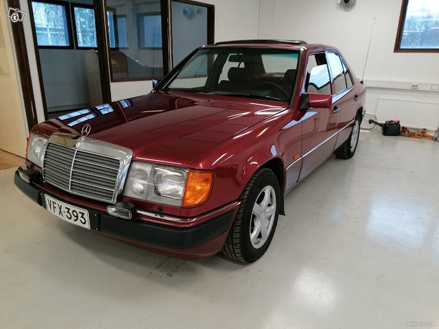 Mercedes-Benz 300 4