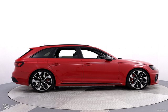 Audi RS4 3