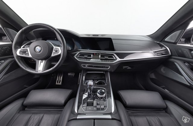BMW X7 9