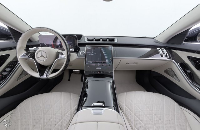 Mercedes-Benz S 9